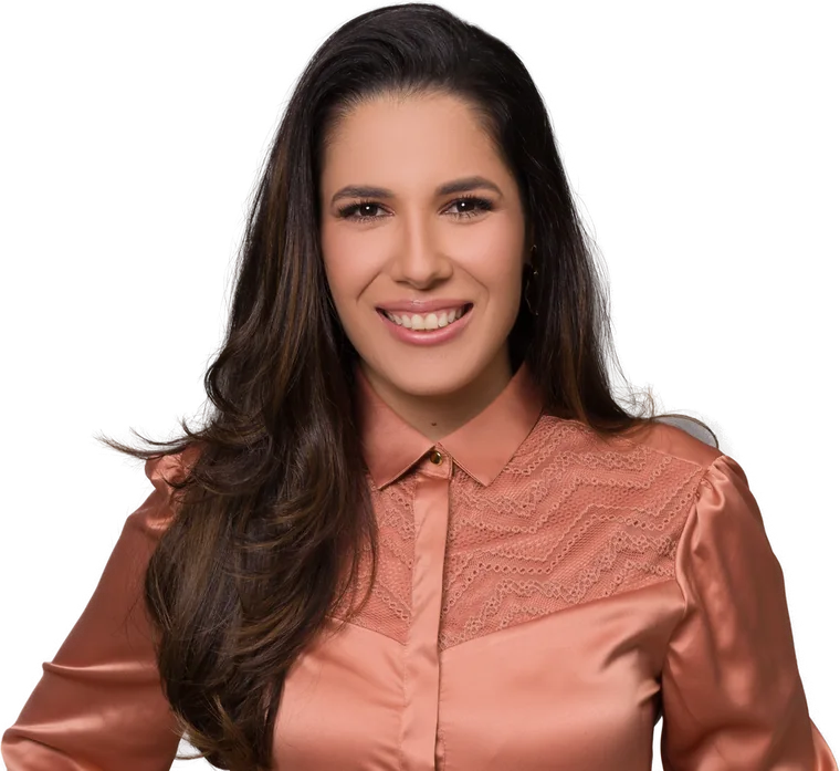 Camilla Saboia, advogada, sorrindo